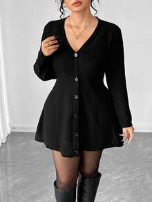SHEIN PETITE CURVE 加大码黑色纽扣设计中长款开衫，舒适修身毛衣连衣裙 - 黑色 - 查看 6