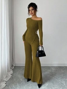 Elenzga طقم كاجوال للنساء مكون من قطعتين، تي شيرت طويل الأكمام مضلع مزين بالمعدن مع كتف غير متماثل وهيم مطوي، مع بنطلون مضلع ذو ساق مقوسة مناسب - اخضر زيتون - مشاهدة 4