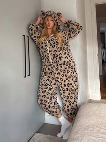 DAZY Bộ đồ liền thân có mũ trùm đầu bằng vải nỉ họa tiết da báo với họa tiết tai dễ thương, ấm áp cho mùa đông - Màu Hồng  San hô - Xem 9