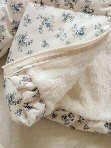 SHEIN Vintaside Kids 1件女童冬季拉链长袖数码印花羽绒服，适合户外旅行，提供充足的保暖保护，时尚实用，让小朋友在冬季探险中既温暖又时尚。 - 彩色 - 查看 7