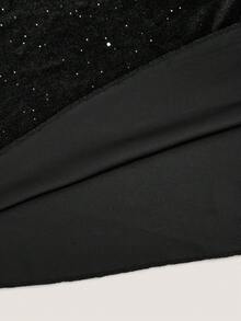 Sweetra Plus Size Elegant Velvet Sequin Flare Sleeve Dress - Black - View 5
