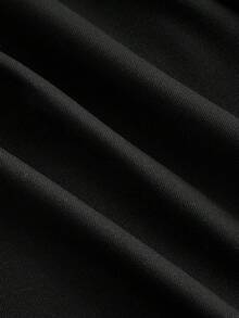 SHEIN MOD Váy ngắn bất đối xứng cổ điển thập niên 70 cỡ lớn với chi tiết xếp nếp, cổ yếm, trang trí hạt cườm, viền bánh nhiều lớp và cổ áo xếp nếp - Lấy cảm hứng từ Y2K, hoàn hảo cho kỳ nghỉ trên đảo, tiệc tùng, hẹn hò, tiệc sinh nhật, tiệc trà chiều và lễ hội! - màu đen - Xem 6