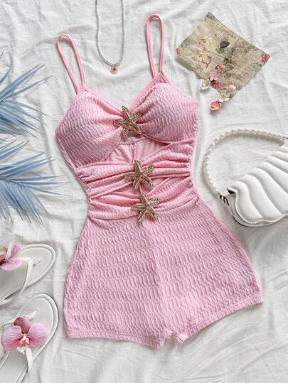 Soleia Combinaison femme sexy avec décoration métallique et découpes, pour l'été