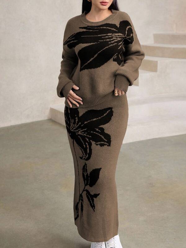 Modelyn مجموعة من 2 قطعة للنساء تتكون من ملابس علوية بأكمام طويلة وياقة مستديرة مع تنورة قصيرة بطبعة زهرية