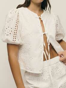 Nöista Off-White Summer Elegant Vacation Holiday Broderie Anglaise Crop Top & High-Waist Eyelet Shorts Set,Cotton Puff Sleeve Tie-Front Top 2pcs Outfit - White - View 4