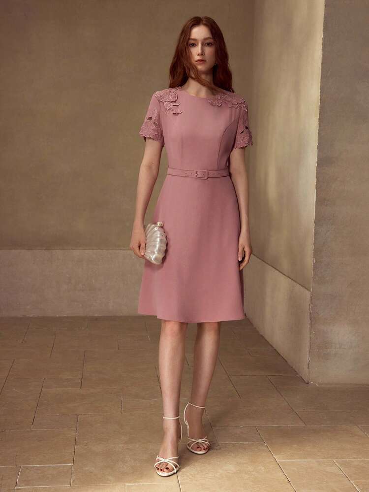 WOMEN'S ELEGANT EMBROIDERED SHORT SLEEVE HOLLOW OUT MINI DRESS
