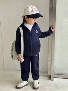 Genkimix Kids 男童极简印花连帽卫衣和裤子套装 - 藏蓝色 - 查看 6