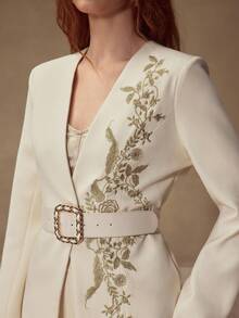 MOTF PREMIUM BLAZER DE MUJER CON CUELLO EN V BORDADO, OTOÑO/INVIERNO - Beis - Ver 2