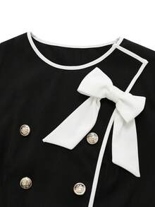 Franclia 秋冬连衣裙套装，斜襟无领，金属纽扣和蝴蝶结撞色装饰，直筒裙，侧边撞色条纹，前中开衩