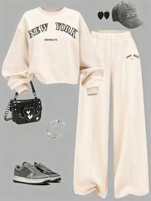 SHEIN Explorewe 秋冬休闲时尚创意个性清新简约高端胸前字母标语印花短款卫衣和直筒裤套装，舒适温暖的秋冬款式，适合青少年女孩 - 卡其色 - 查看 3