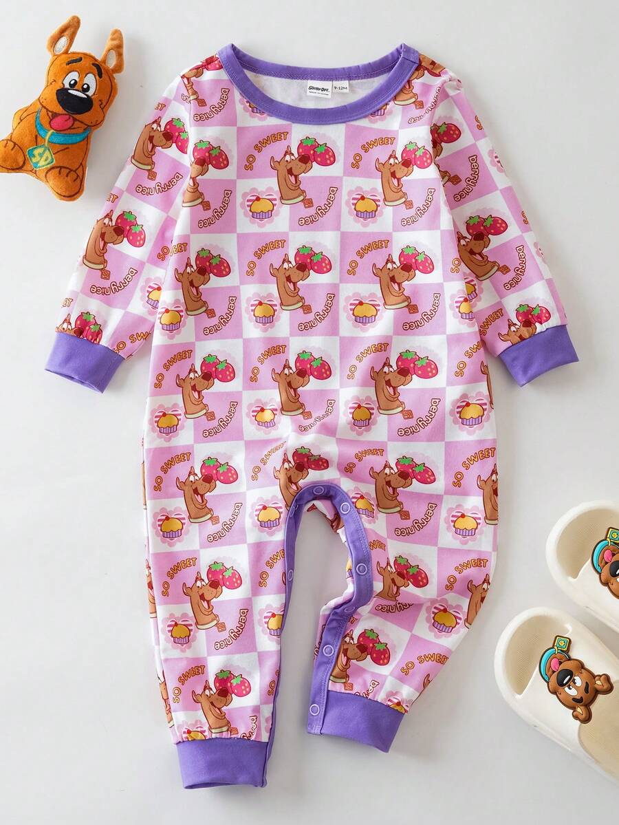 SCOOBY-DOO X SHEIN Bộ đồ liền thân dệt kim dài tay cổ tròn in họa tiết chú chó con hoạt hình dễ thương cho bé gái, dâu tây, bánh kem, kẻ sọc - Hồng - Xem 1