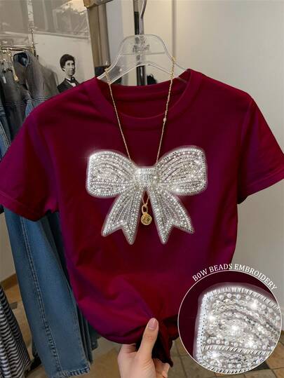 Resyla Elegant Bow Sequin Sparkly Crafted Minimalist Plus Size Women T-Shirt, Gift For Friends