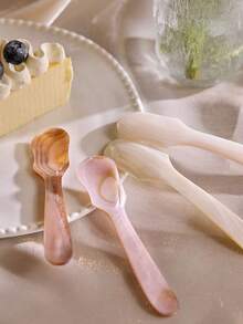 Cirelle Seashell Spoon | Mother Of Pearl | Round Handle, Handmade | 12*2.5 Cm | 1 Piece - Multicolor - View 3