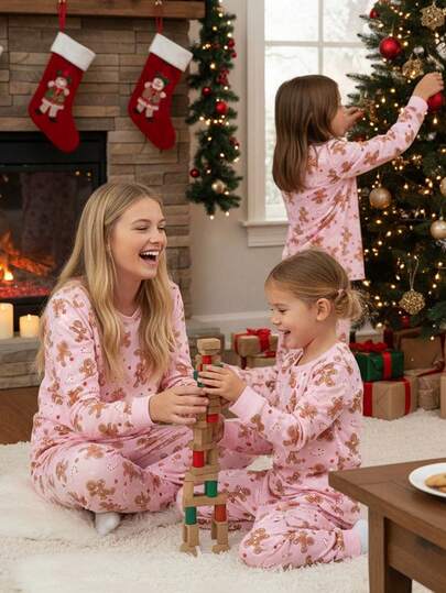 2pcs/Set Toddler Girls Cute Gingerbread Print Pattern Pink Christmas Round Neck Long Sleeve Snug Fit Knit Stretch Fabric Soft Pajama Set