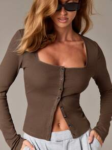 AiiRZ Gerippter Cardiganoberteil mit Rundhalsausschnitt und Knopfverschluss, mit Spitzeneinsätzen an den Langärmeln, figurbetont gestrickt