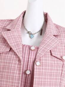 SHEIN Sparklyn 两件套少女时尚优雅粉色格子粗花呢翻领纽扣短袖外套和修身中长连衣裙套装，适合春秋季日常穿着、购物、聚会和其他场合。