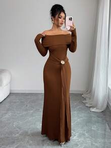 Rafferiza 秋冬焕新 | 女士修身露肩长袖紧身连衣裙，饰以精致金属配饰，勾勒优美曲线，尽显优雅气质 - 咖啡棕 - 查看 4