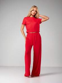 MISSGUIDED 镂空罗纹短款T恤阔腿裤家居服套装，适合居家休闲和睡衣穿着 - 紅色 - 查看 5