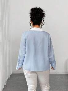 Elenzga Camisa listrada plus size com gola elegante, blusa sofisticada. - Azul - Ver 2