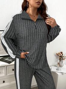 EMERY ROSE Áo thun tay lỡ cổ khóa kéo vải dệt kim mềm mại màu khối bên hông + Quần ống rộng vải dệt kim màu khối bên hông cỡ lớn mặc nhà 2 món - Màu xám đen - Xem 3