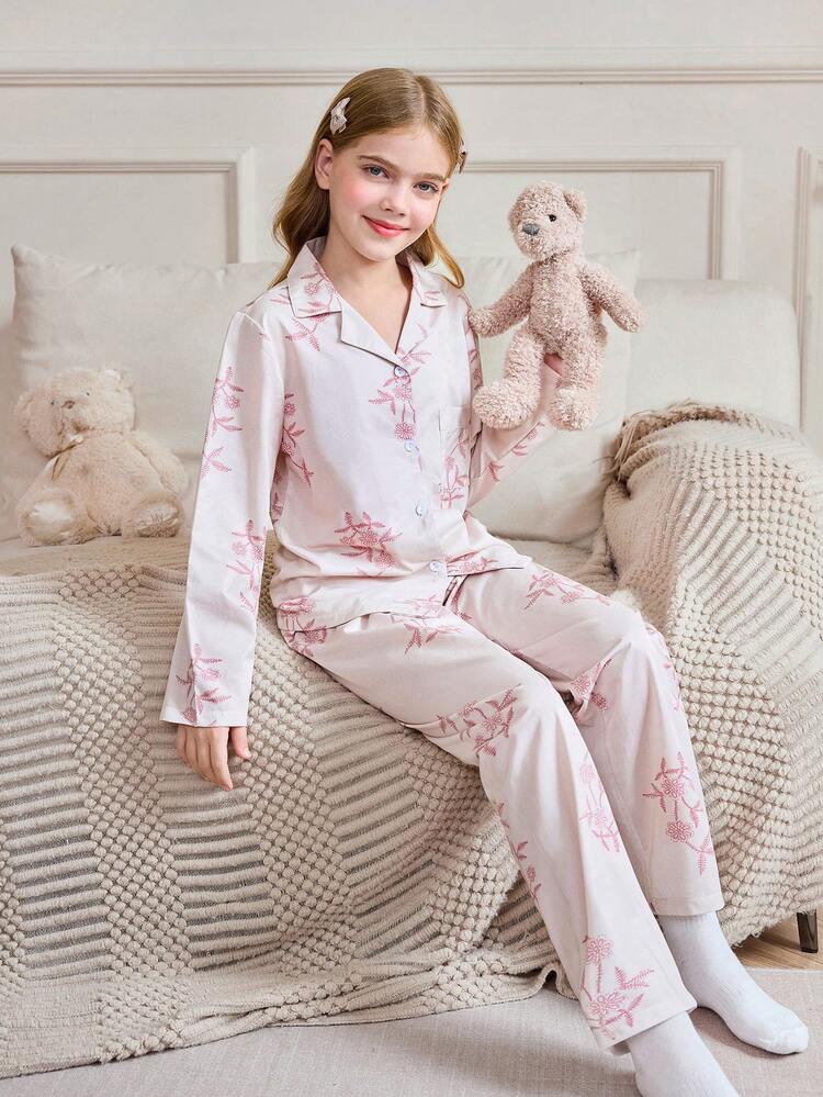 SHEIN 女童碎花翻领纽扣装饰长袖开衫和裤子睡衣套装，休闲家居服 - 杏色 - 查看 5