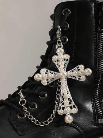1pc Retro Gothic European American Hip Hop Faux Pearl Rhinestone Cross Lace Shoe Charm, Edgy Goth Exaggerated Personalized Shoe Accessory