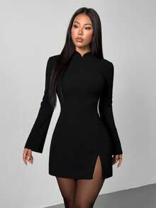 SHEIN PETITE Trang phục ngày lễ tình nhân/tết Nguyên đán thiết kế mới: Đầm đỏ thanh lịch cổ đứng ôm sát, xòe tay, họa tiết đồng xu cổ điển, thích hợp cho buổi hẹn hò và tiệc tùng - màu đen - Xem 3