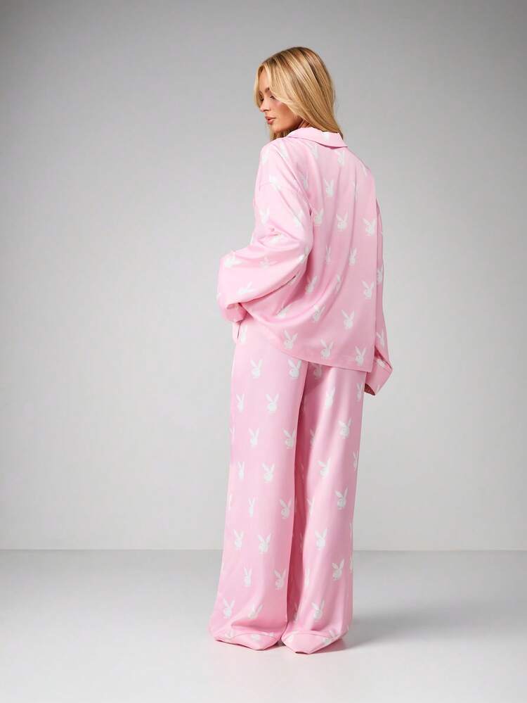 Missguided x Playboy 와이드 레그 팬츠와 함께하는 크리스마스 토끼 프린트 파자마 세트