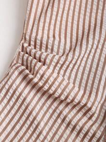 Sweetra 女式翻领提花格子荷叶边长袖衬衫，休闲外套 - 咖啡棕 - 查看 4