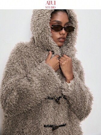 ATUI Studio Women's Faux Fur Jacket, Fashionable For Commuting, Minimalist Urban Style, Versatile, Autumn/ Stylish Item, Suitable For Holiday Wear Clothes For Women Clothes For Women Winter, Christmas Outfit For Women,New Year Look,Party Outfit ,Thanksgiving Outfits, Effortless Chic Essential, Casual Versatile Business Wear, Old Money Aesthetic, Minimalism Essential