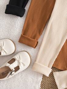 SHEIN 3pcs Young Girl Knitted Solid Color Casual Set,Autumn Clothes,Autumn, Fall Clothes,Fall,Fall Clothes For Baby,Fall&Winter,Halloween,Girl Fall Clothes,Girl Fall Tops,Mon And Daughter Matching ,New Fall Fashion,Sister And Me,Christmas - Brown - View 4