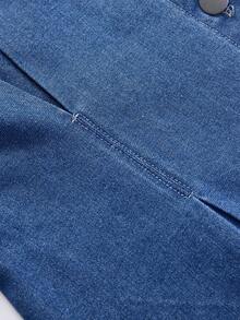 SHEIN 青少年女孩牛仔连衣裙，休闲舒适的纽扣式牛仔连衣裙，带刺绣图案，时尚街头风格，百搭面料，新品上市 - 深色水洗藍 - 查看 4