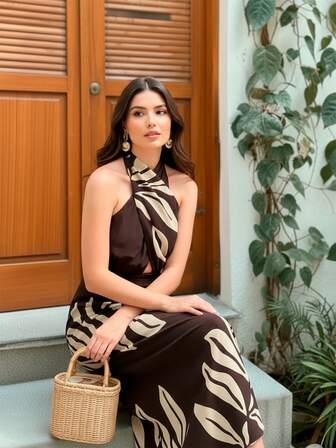 CAJUNI 女式波西米亚热带植物叶印花棕色露肩长裙