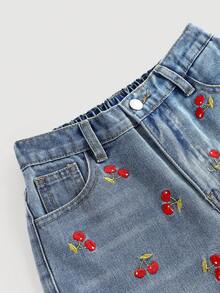 SHEIN Girlism Tween Mädchen Frühlings- und Sommer Distressed Y2K Boho Kirsch-Stickerei zerrissene blaue Denim Shorts Bermuda Frühlings-/Sommer Alltagskleidung Streetwear Strand, Geburtstage Lässig Jeans, Urlaub, Valentinstag, Grafik Jeans Shorts, 2000er Bermuda, Sommer - Mittele Waschung - Übersicht 4