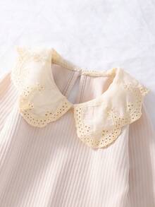 SHEIN Genkimix Kids Girls Apricot Ribbed Fabric Long Sleeve T-Shirt With Lace Trim Collar, Comfortable Casual Elegant Fashion, Suitable For Spring, Autumn, Winter - Apricot - View 6