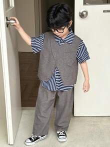 SHEIN 3 件套年轻男孩返校休闲装：超大不对称 V 领无袖背心、锥形灰色裤子和海军蓝条纹领衬衫。适合旅行、学校、日常聚会、秋冬季 - 彩色 - 查看 6