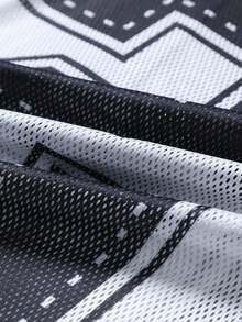 Manfinity EMRG 男士夏季休闲V领短袖数码印花T恤 - 白色 - 查看 6