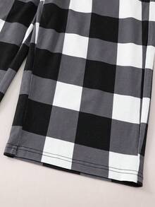 SHEIN 青少年男童简约长袖马匹图案印花上衣搭配格子裤休闲家居服套装，舒适百搭，适合日常穿着、上学、旅行、居家等场合。 - 彩色 - 查看 8