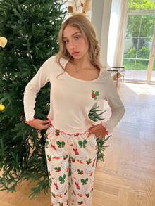 SHEIN Conjunto de pijama de manga larga con estampado de pato y cereza lindo para mujer, ropa de otoño e invierno - Beis - Ver 5