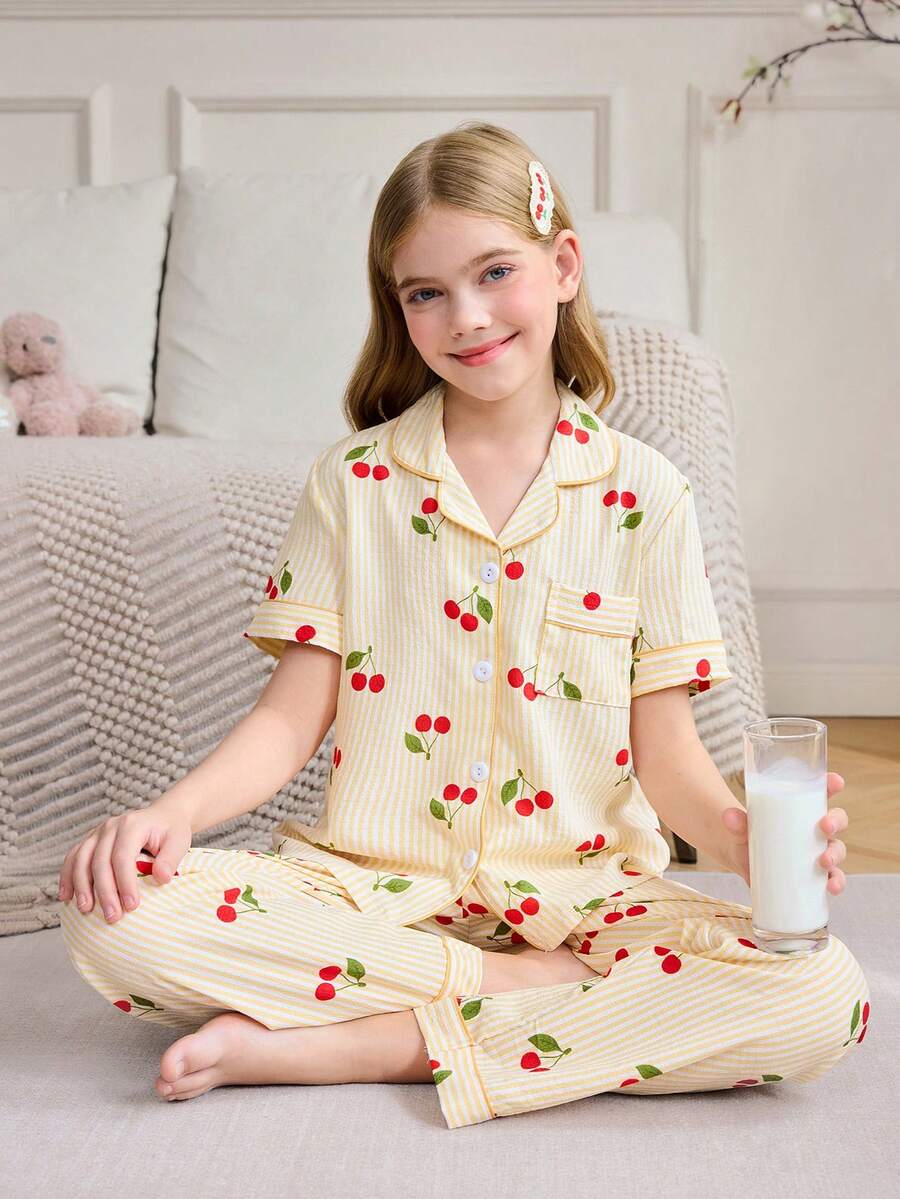 SHEIN 女童泡泡樱花印花短袖睡衣套装 - 黃色 - 查看 1