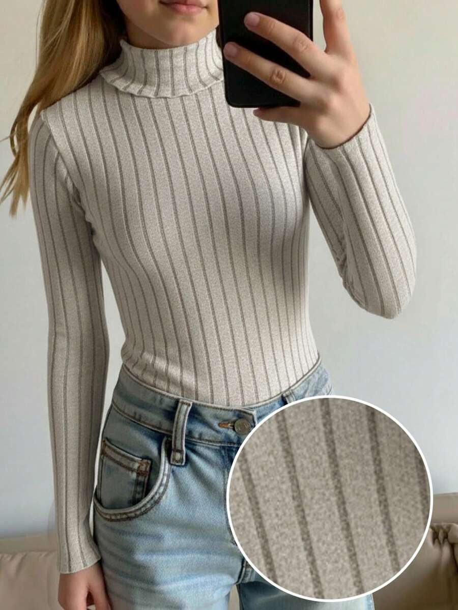 SHEIN Parte superior de capa base ajustada con textura de canalé de cuello alto de punto blanco para niña preadolescente, versátil para otoño/invierno, manga larga adecuada para uso diario, celebraciones, otoño e invierno para comodidad fácil, capas de otoño e invierno, elegante - Caqui - Ver 1