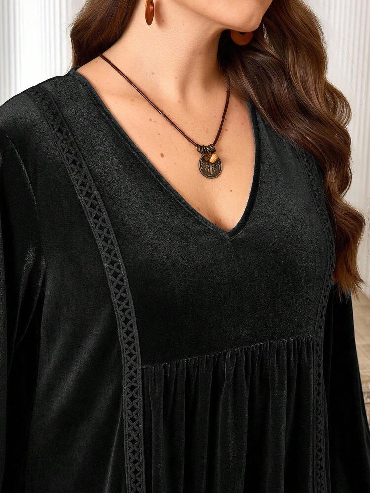 Plus Size Women V-Neck Long Sleeve Velvet Lace Patchwork Solid Color Black Dress, Autumn/Winter/Christmas,Plus Size Women Fall Country Elegant Casual V-Neck Long Sleeve Velvet Lace Patchwork Dress, Autumn/Winter, Elegant Dresses For Party ,Autumn/Winter,Going Out Outfits,2025 New Clothes,Simple And Fashionable For Everyday Wear, Plus Size Winter Clothes,New Year Dress,Autumn/Winter,Going Out Outfits,2025 New Clothes,Simple And Fashionable For Everyday Wear, Plus Size Winter Clothes,New Year Dress,Comfortable And Breathable,Flowy Dress,Christmas Outfit For Women ,New Year Clothes,Modest Dress For Women,Suitable For Multiple Occasions,Christmas,Date Night Outfits Women, Night Party,Elegant Party,Date Night Outfits Women,Thanksgiving Outfit For Women, Plus Size Winter Dresses, Long Sleeve Elegant Dress,Black Dress, Plus Size Babydoll Dress, Plus Size Brown Dress ,Long Sleeve Dress Plus