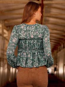 WESTFADE Áo voan hoa cổ chữ V khoét lỗ khóa phía trước tay dài bồng bềnh dễ thương cho nữ mùa thu - Màu xanh nhạt - Xem 4