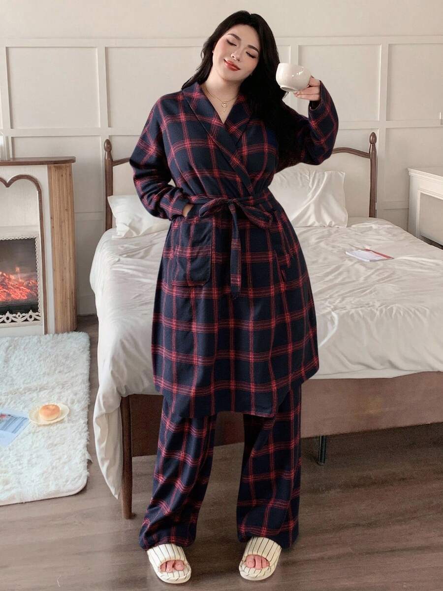 Dazy Plus 大码女式两件套格子简约中长款系带睡袍+直筒宽松长裤睡衣套装,冬季服装 - 紅色 - 查看 1