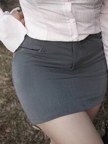 Lupita Cardoza 夏季外出低腰纯色直筒灰色迷你裙 - 深灰色 - 查看 3