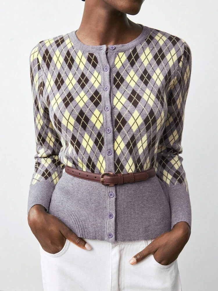 SHEIN Maija Women's Casual Argyle Knit Cardigan With Belt, Slim Fit Design. Classic Plaid Pattern Blends Fashion And Retro Vibe, Showcasing Elegance And Youthful Vibrancy. Suitable For Autumn, Versatile For Casual, Party, Office, Or Business Casual Occasions. An Essential Elegant Piece For The Fashionable Woman's Wardrobe.