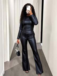 Slaydiva 2025新款大码女式秋冬黑色性感PU鳄鱼纹T恤裤套装，适合女士圣诞节/新年/优雅派对/女士优雅穿搭/日常穿着/宴会街拍/机场打扮/女士感恩节穿着 - 黑色 - 查看 4