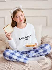 Dream Adore Conjunto de pijama de niña con bordado de letra en tela suave y acolchada a cuadros - Multicolor - Ver 4