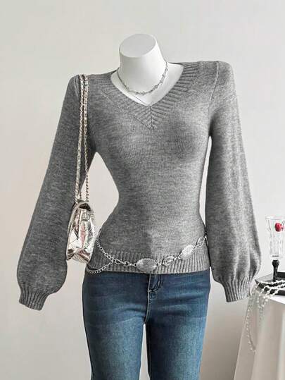 SHEIN Sparklyn 1pc Teen Girl Fashionable V-Neck Grey Fitted Lantern Sleeve Sweater, Casual Style, Regular Thickness, Neat Hemline And Cuffs, Soft And Comfortable Fabric, Suitable For Daily Wear, School, Shopping, Gatherings, Autumn/Winter Gray Top Long Sleeve Tops Grey Sweater Grey Summer