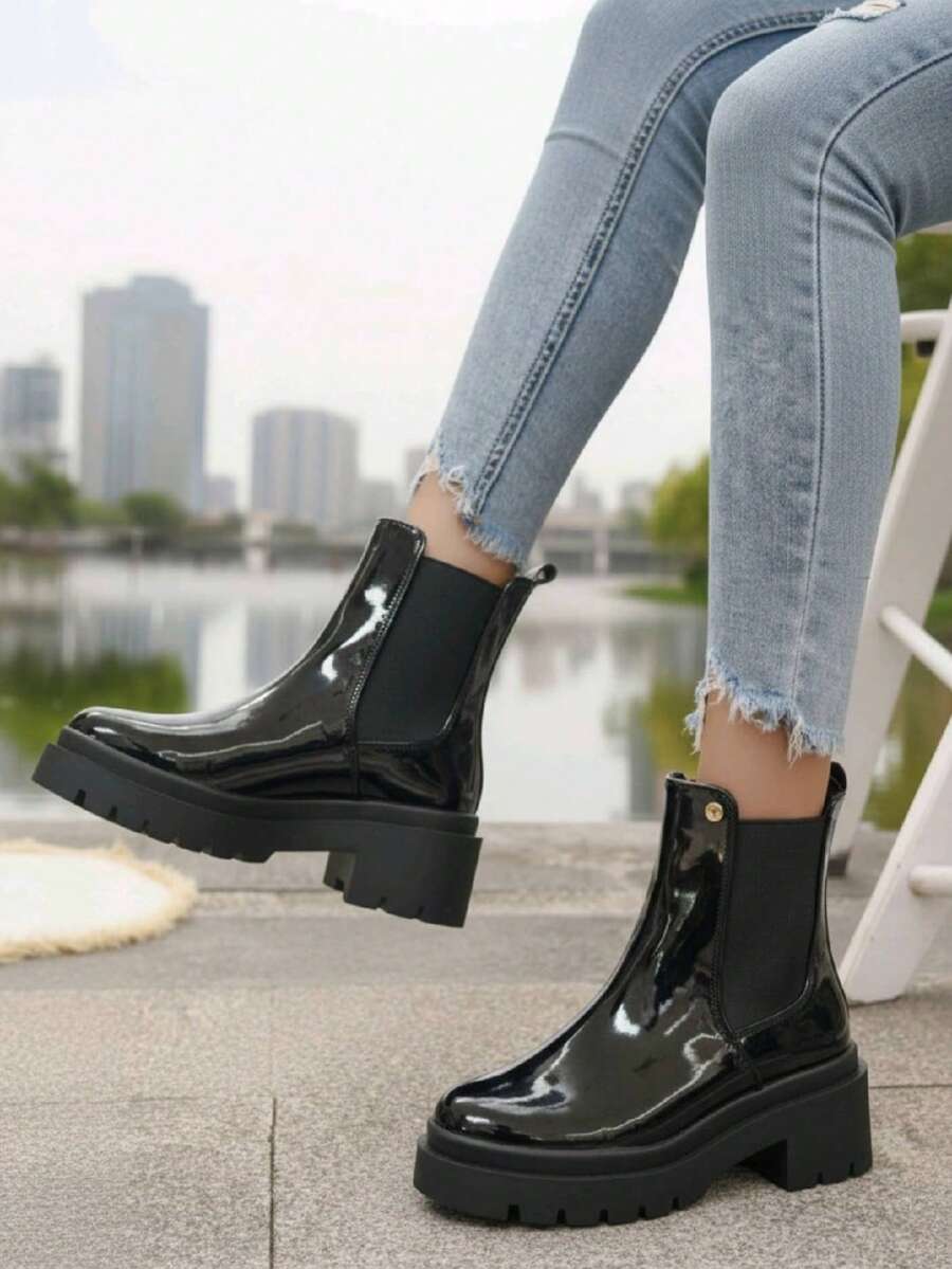 Women Mid-Calf Boots - Bright black - View 1